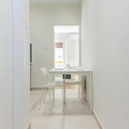 Apartment Ampelokipoi Modern Cozy For 2 Athens